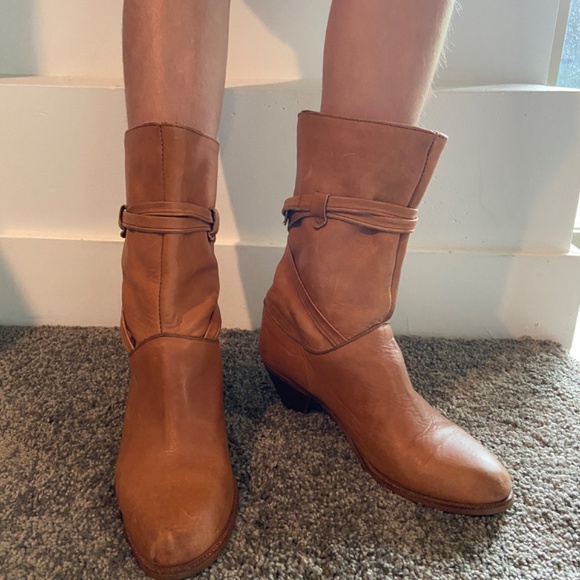 Vintage Frye Boots - Picture 2 of 11